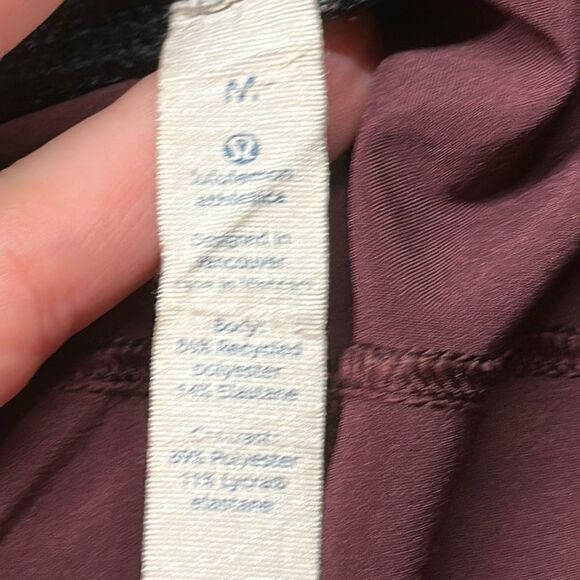 Lululemon THE Linerless Shorts Medium Black Gym Shorts Pockets drawstring - Picture 8 of 9